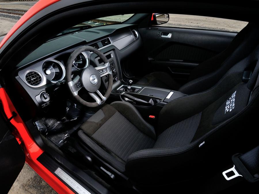  Ford Mustang Boss 302 Patriot Edition 2012 года  (фото 5 из 11)